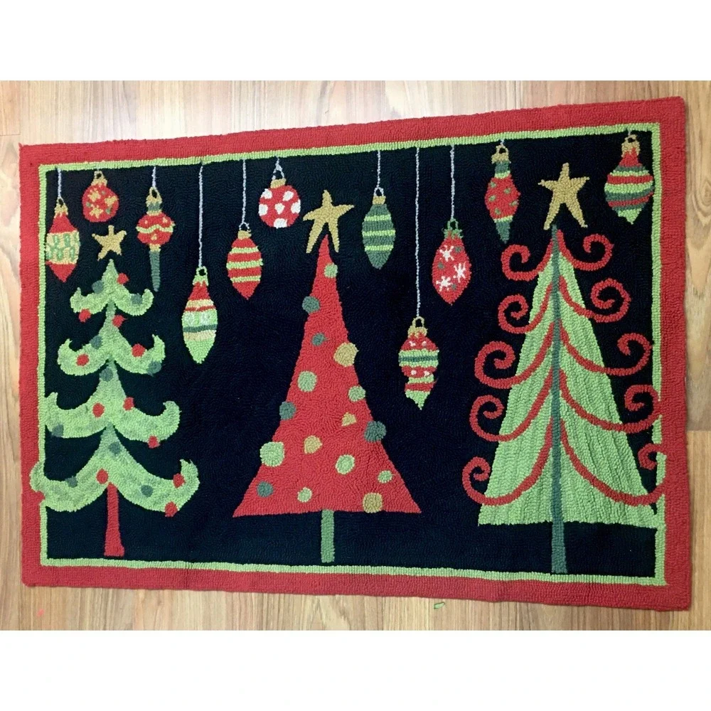 Vintage Hooked Wool Rug  Christmas Trees and Ornaments Holiday Decor 38